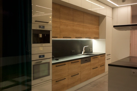 Fitted kitchen